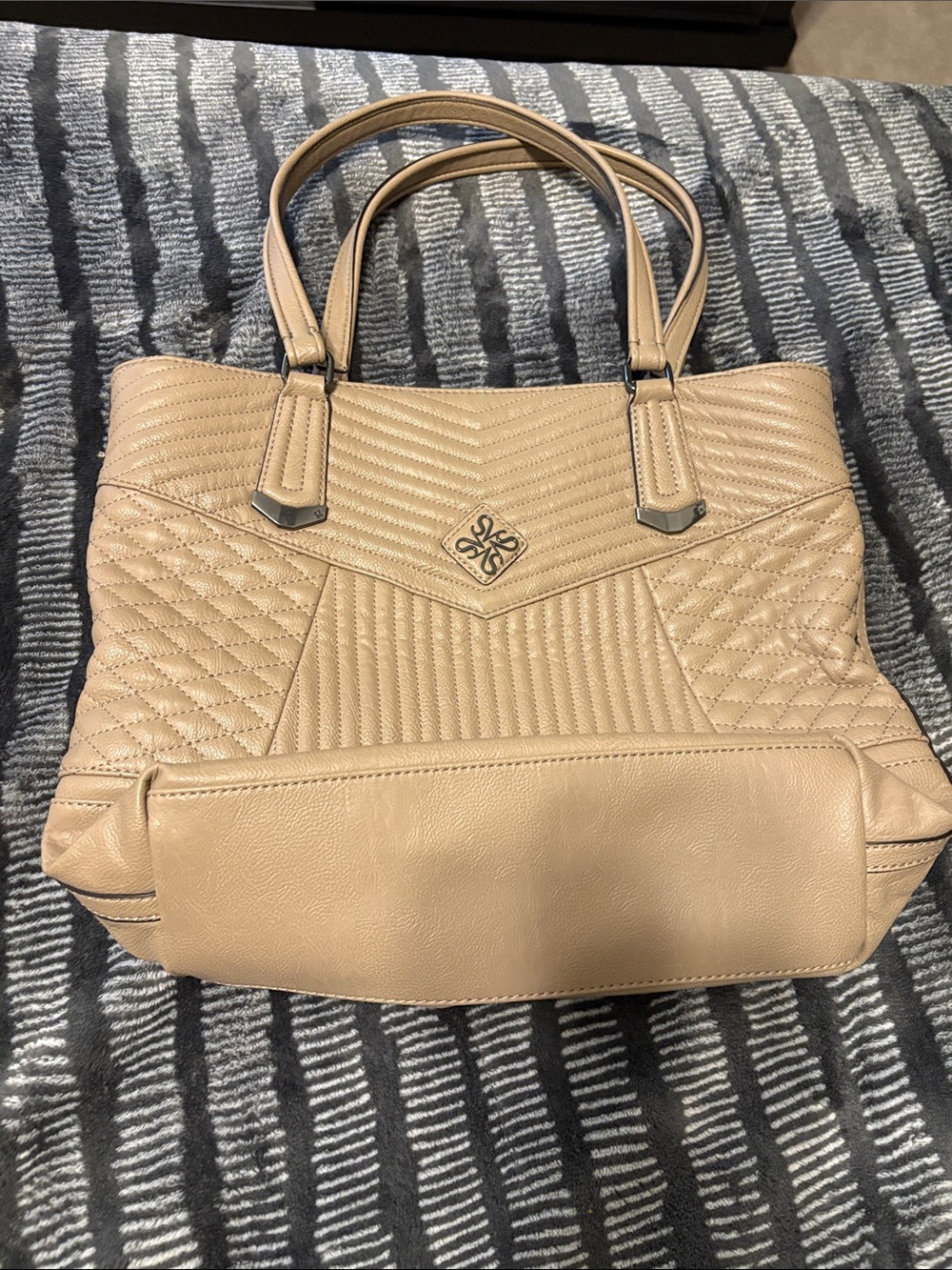 Quilted Tote Handbag in Beige - Unbranded